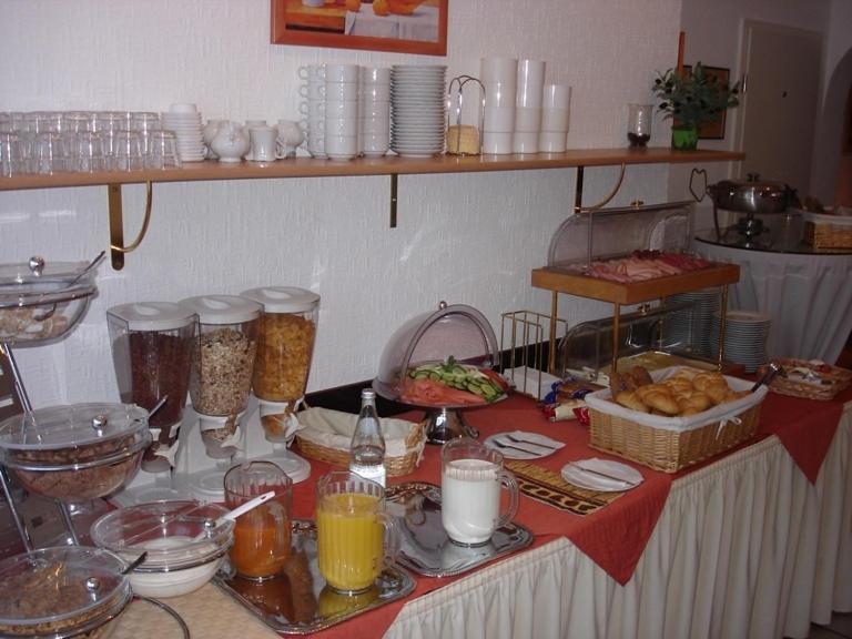 Hotel Am Ufer Trewir Zewnętrze zdjęcie