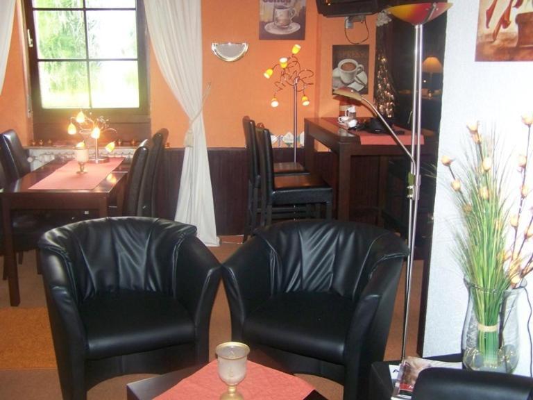Hotel Am Ufer Trewir Zewnętrze zdjęcie