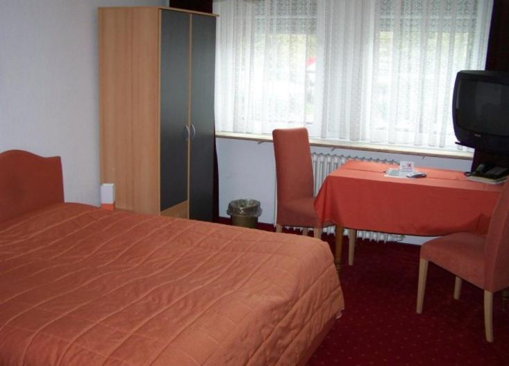 Hotel Am Ufer Trewir Zewnętrze zdjęcie
