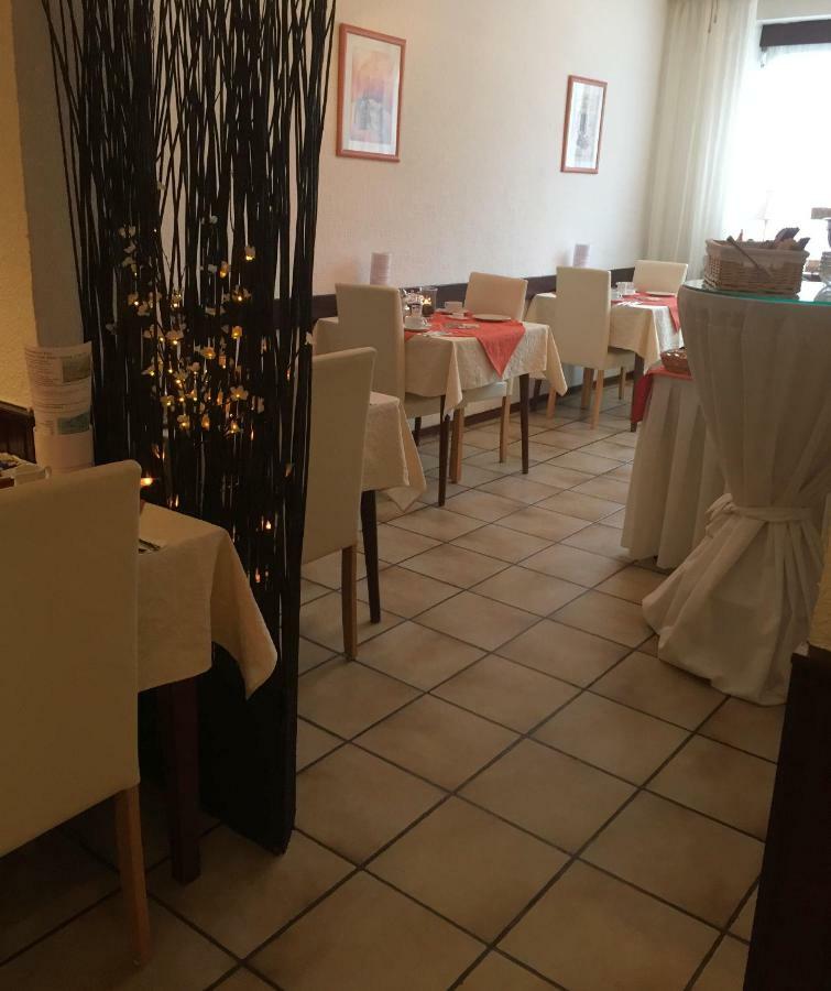 Hotel Am Ufer Trewir Zewnętrze zdjęcie